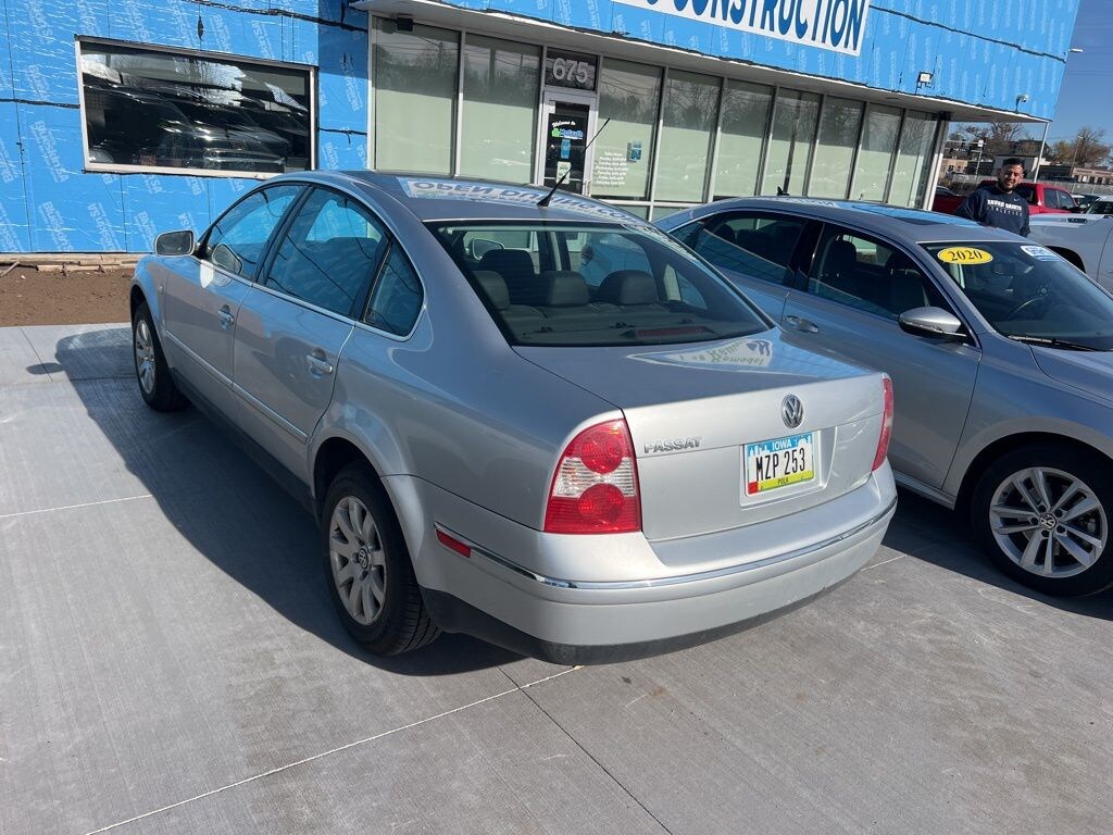 Used 2001 Volkswagen Passat GLS Sedan