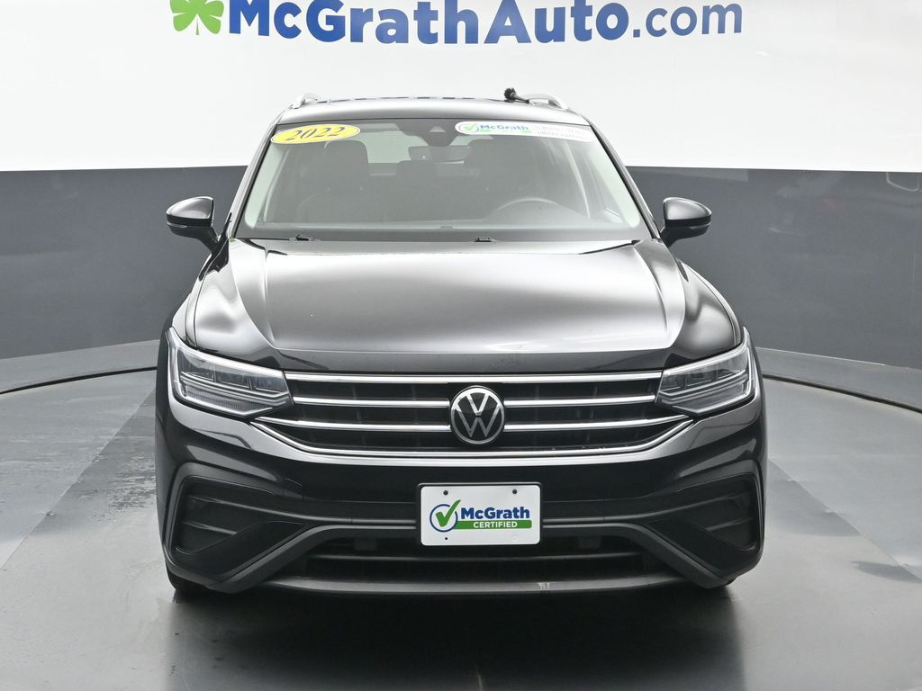 2022 Volkswagen Tiguan SE photo 2
