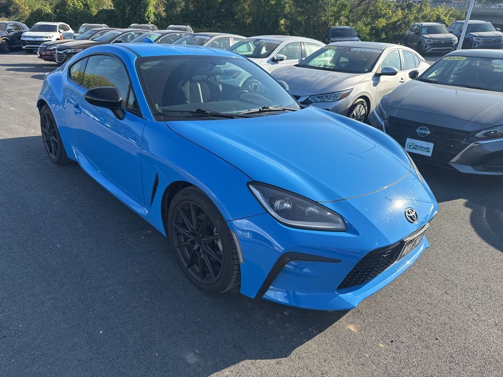 2022 Toyota GR86 Premium photo 2