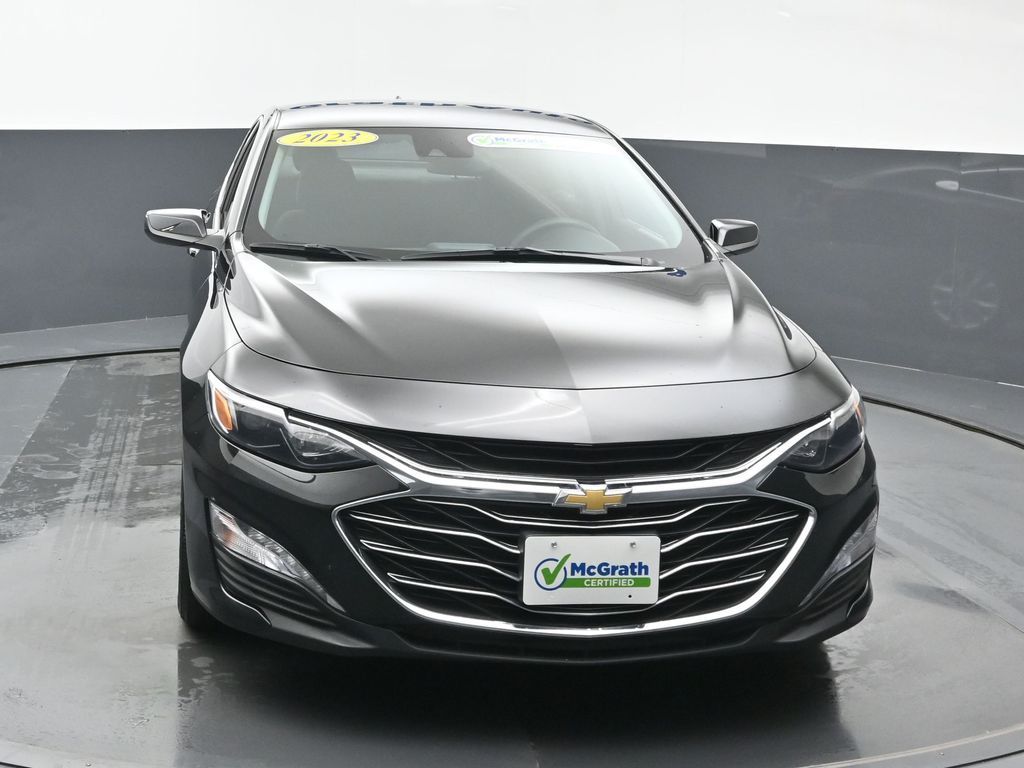 2023 Chevrolet Malibu 1LT photo 3