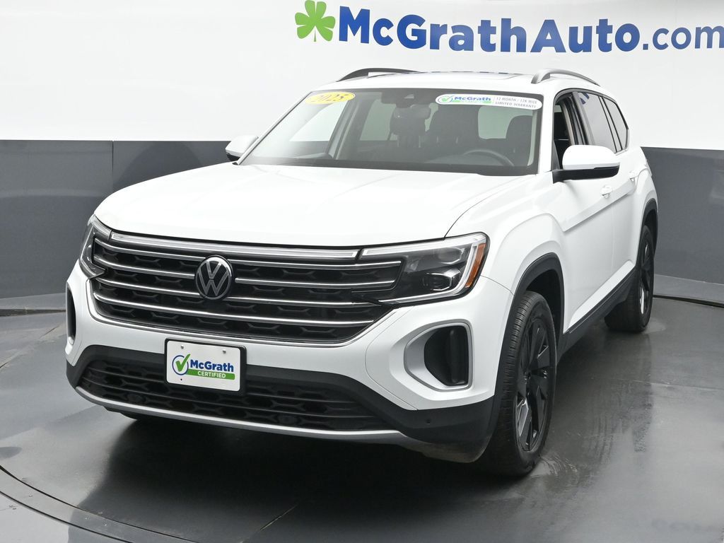 2025 Volkswagen Atlas SE Technology photo 3