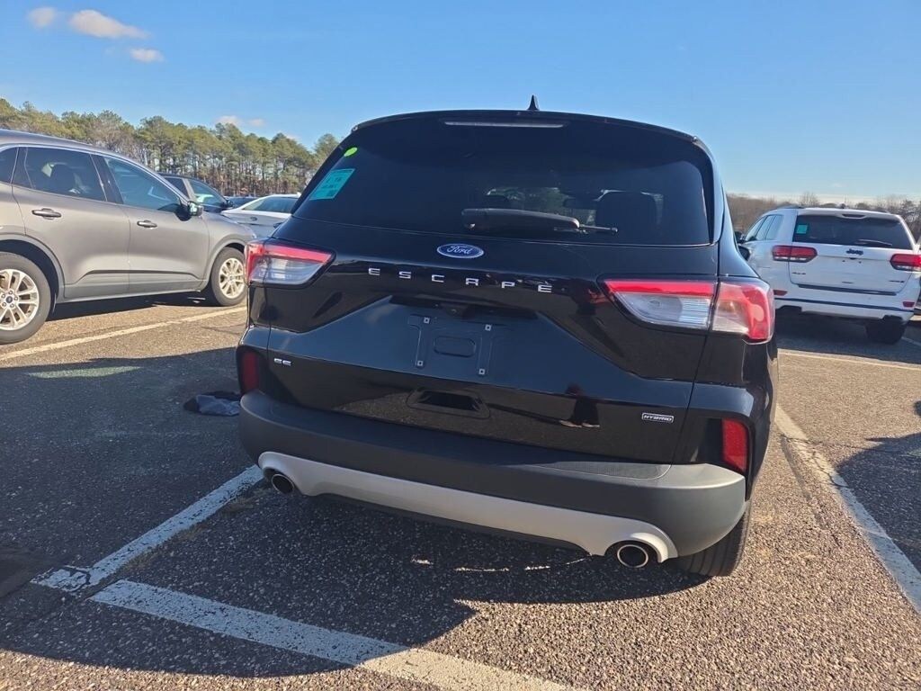 Used 2021 Ford Escape SE Hybrid SUV