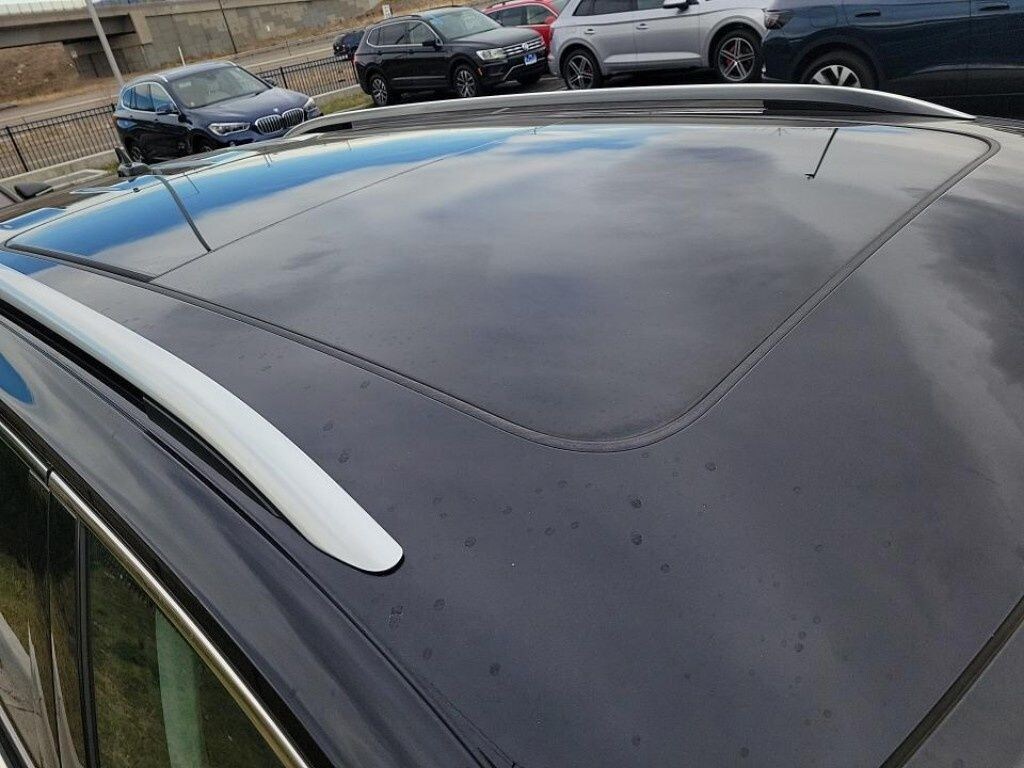 Used 2022 Volkswagen Tiguan 2.0T SE SUV