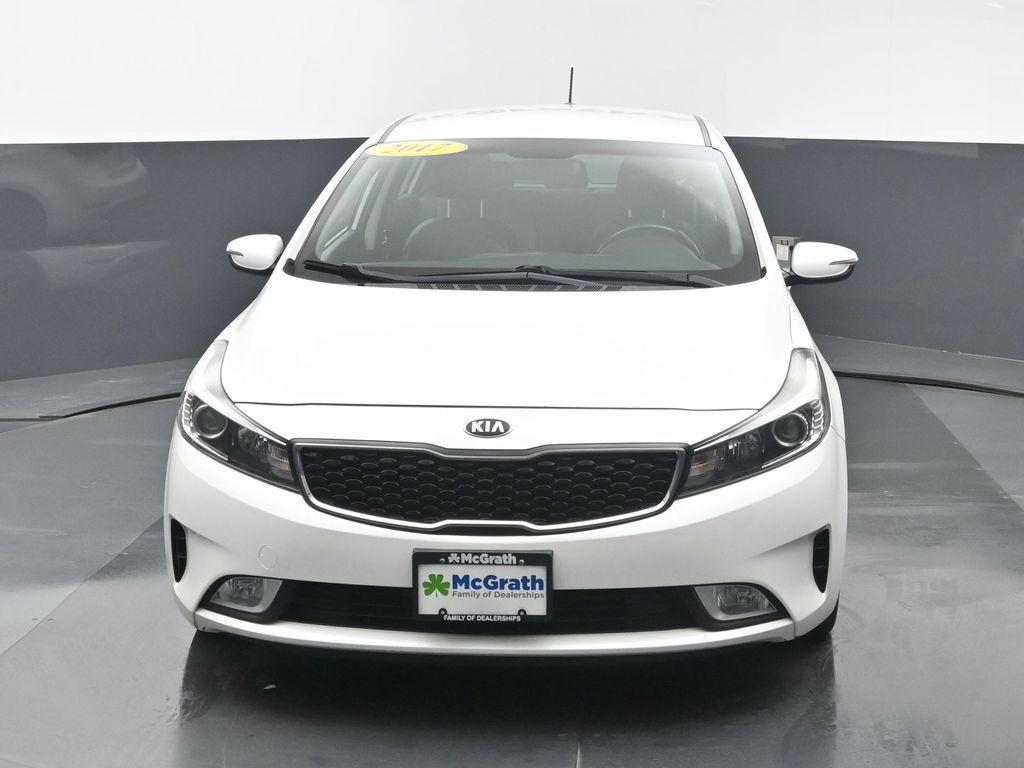 2017 Kia Forte EX photo 2