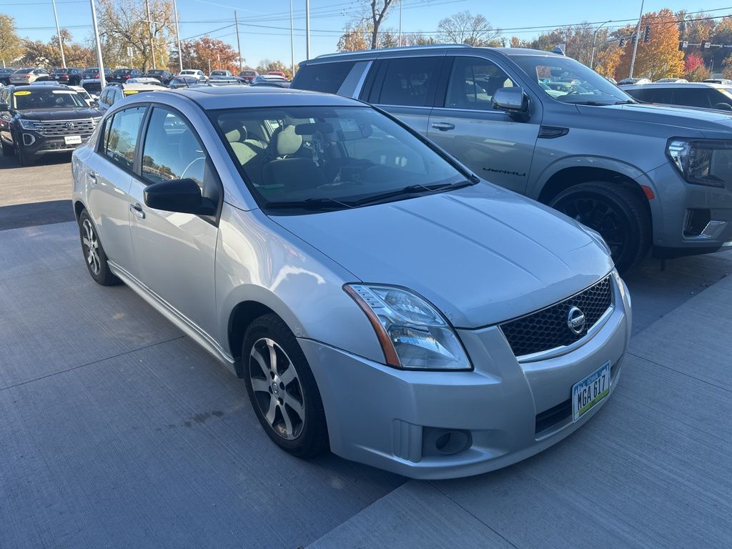 2012 Nissan Sentra 2.0 SR photo 2