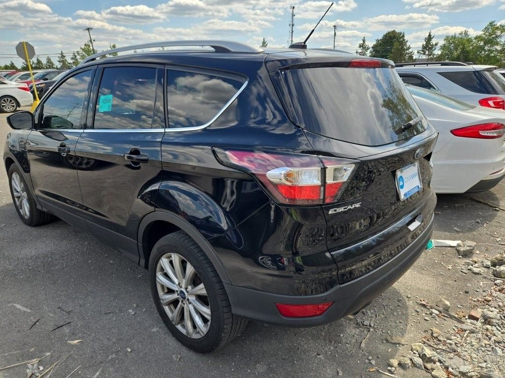 2017 Ford Escape Titanium photo 3