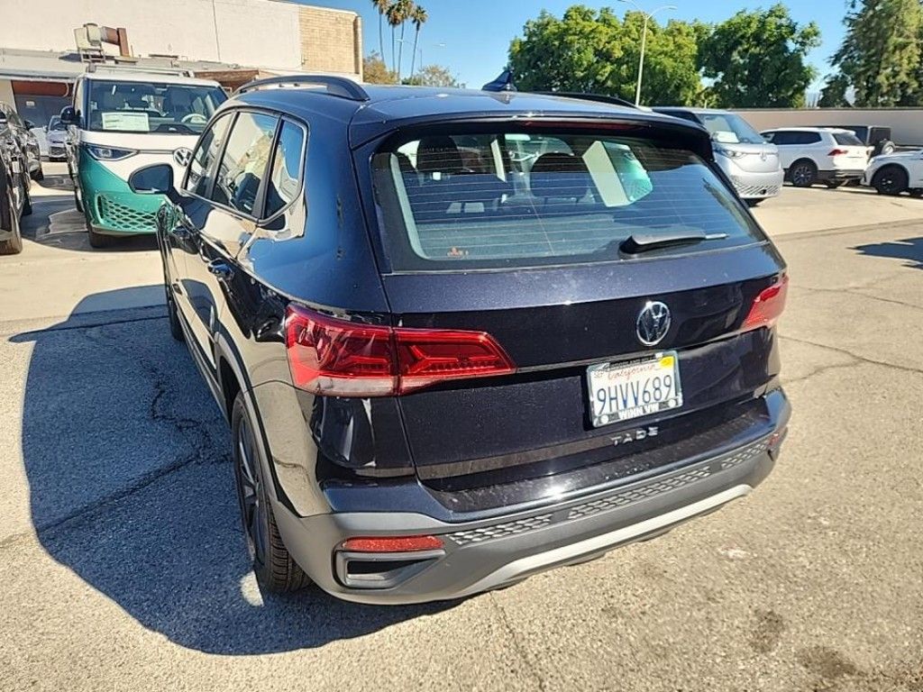 2023 Volkswagen Taos S photo 3