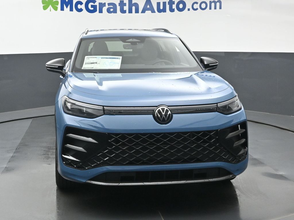 2025 Volkswagen Tiguan SE R-Line Black photo 3