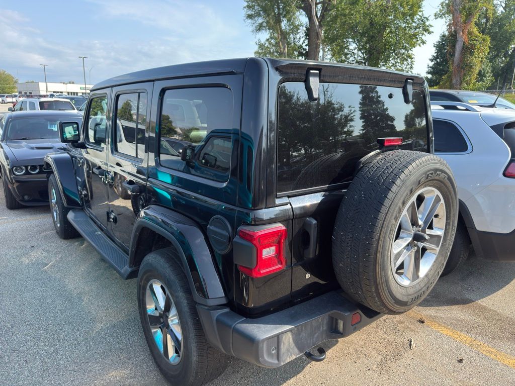 2019 Jeep Wrangler Unlimited Sahara photo 3
