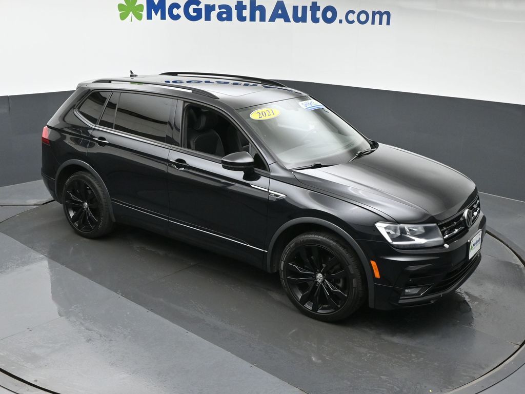 2021 Volkswagen Tiguan SE photo 2