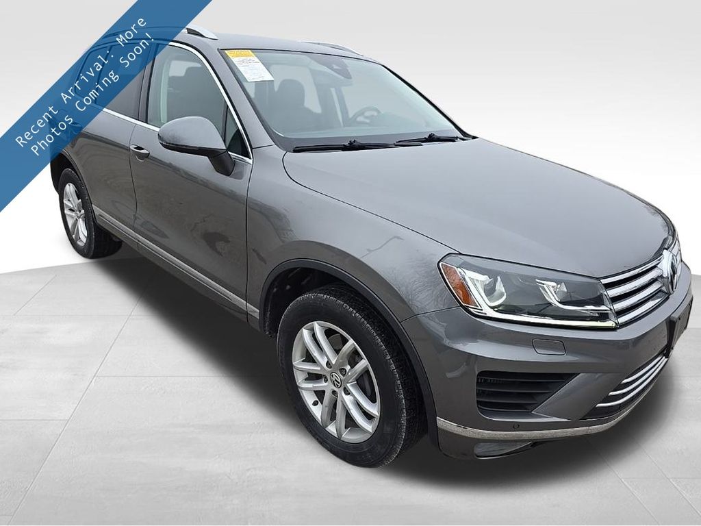 2016 Volkswagen Touareg SUV 