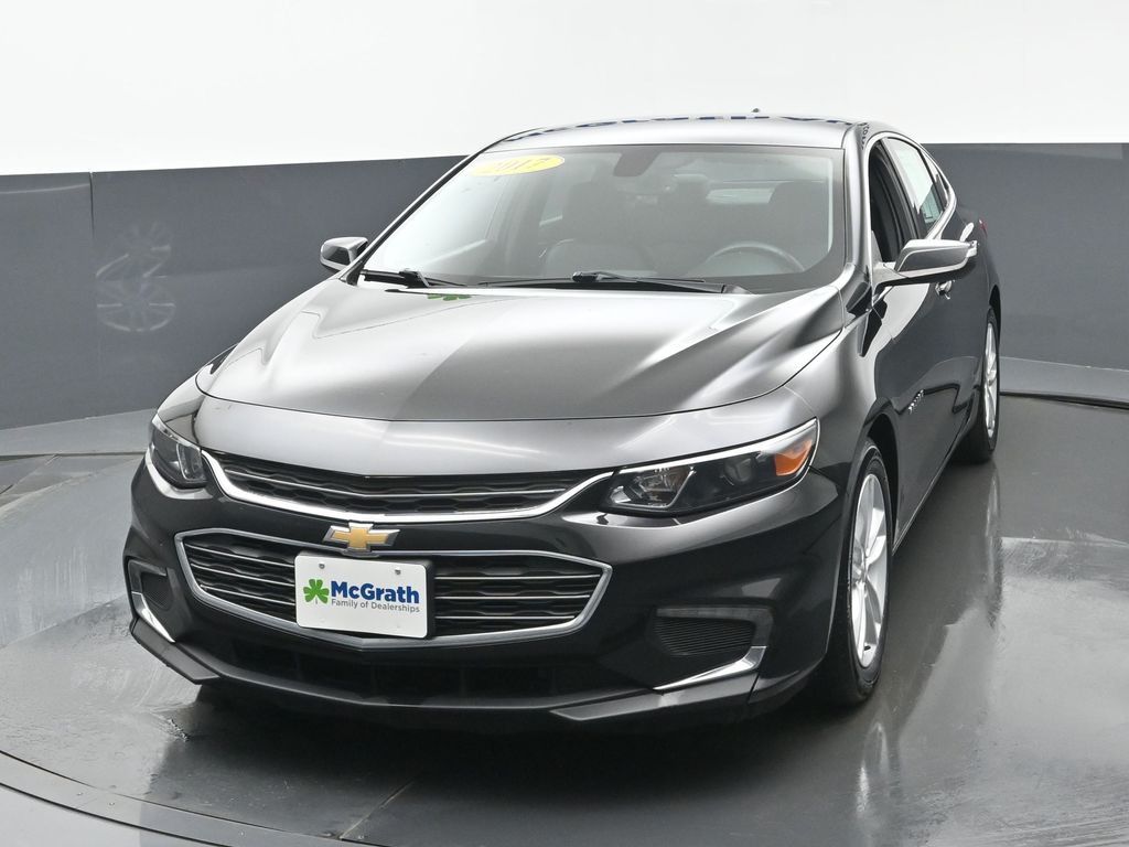 2017 Chevrolet Malibu 1LT photo 4