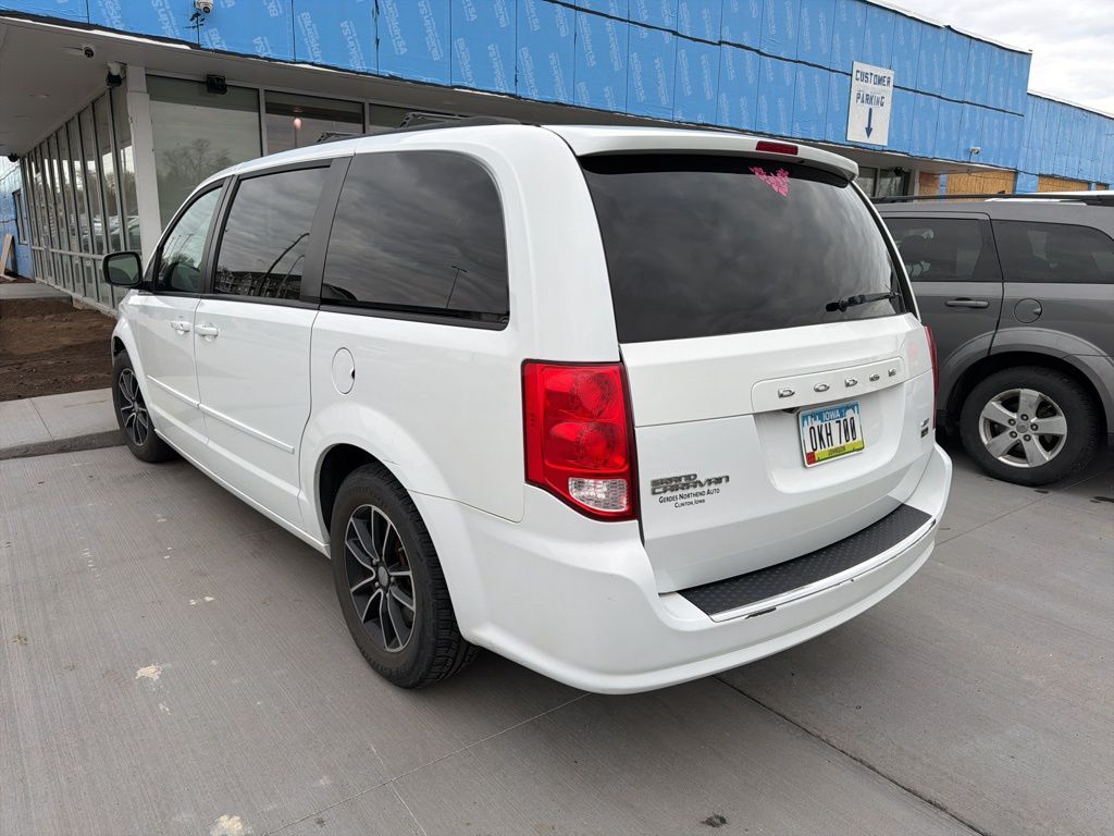2017 Dodge Grand Caravan GT photo 4