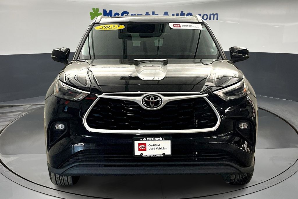 2022 Toyota Highlander XLE photo 4