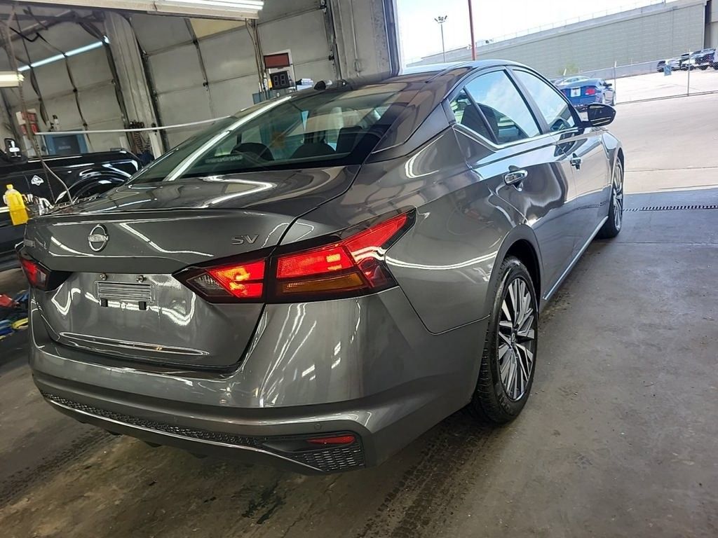 2024 Nissan Altima 2.5 SV photo 4