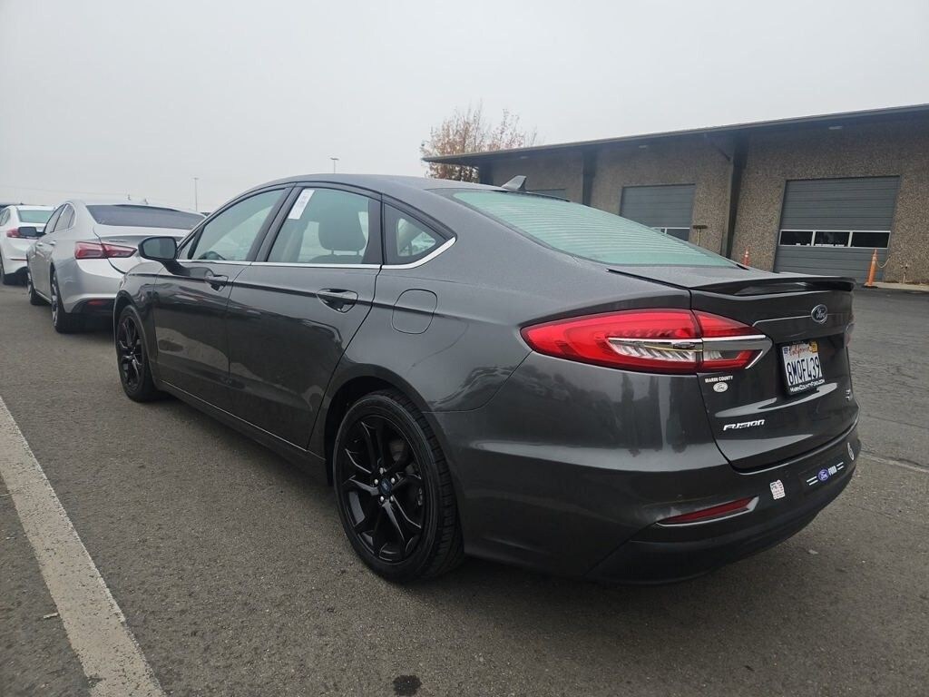 Used 2019 Ford Fusion SE Sedan