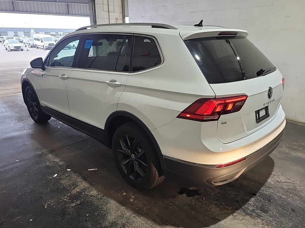 2024 Volkswagen Tiguan SE Wolfsburg Edition photo 2