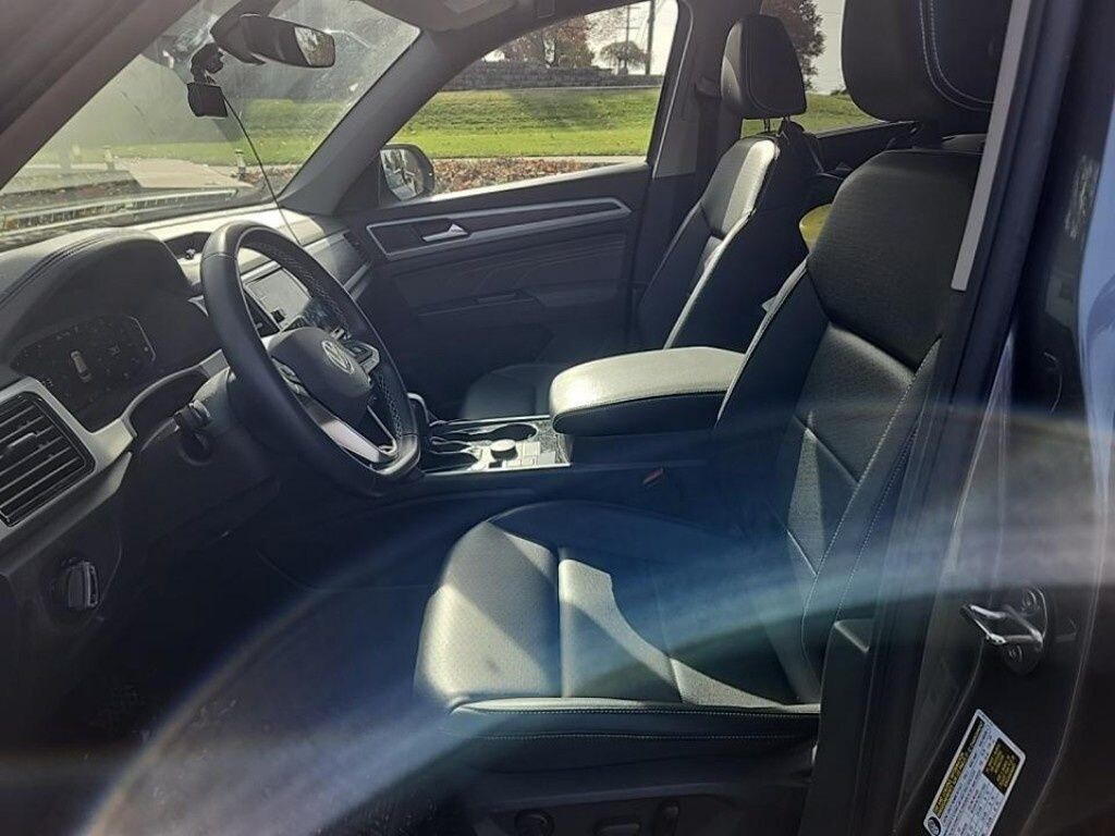 Certified 2023 Volkswagen Atlas 3.6L V6 SE w/Technology SUV