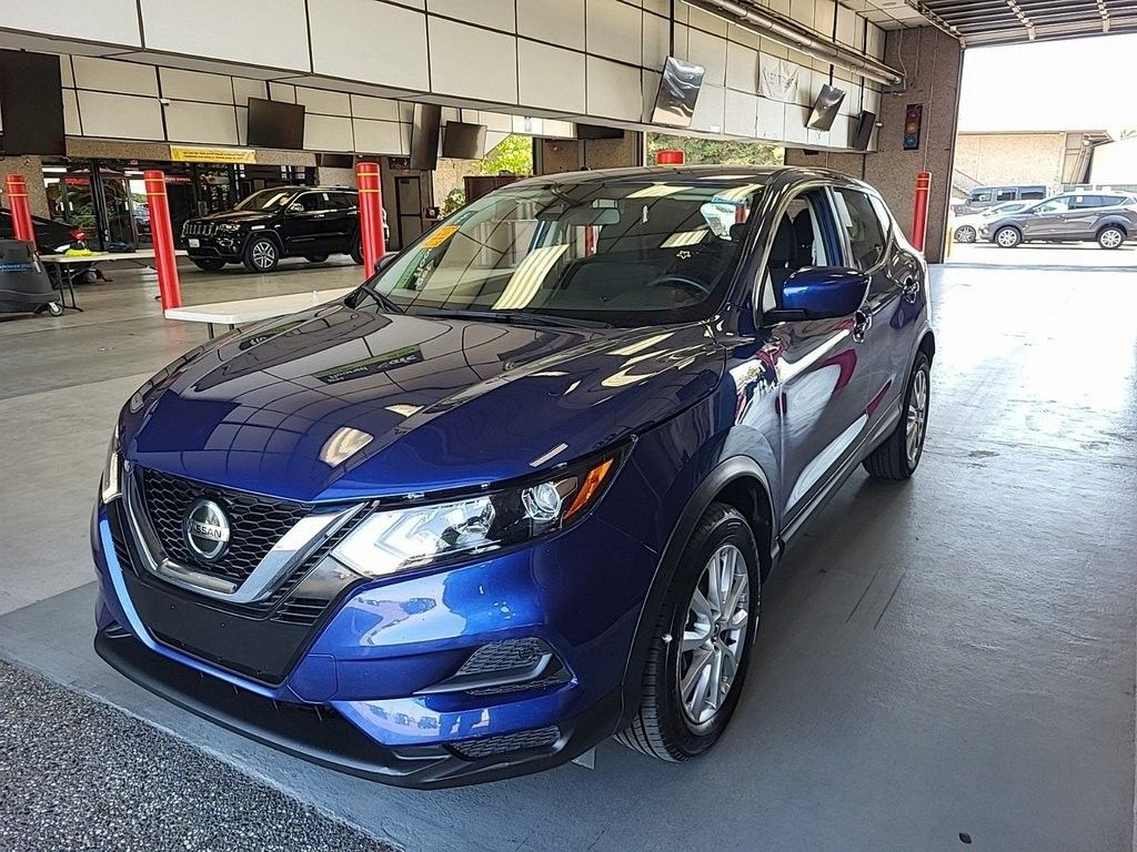 Used 2021 Nissan Rogue Sport S with VIN JN1BJ1AV8MW300946 for sale in Marion, IA