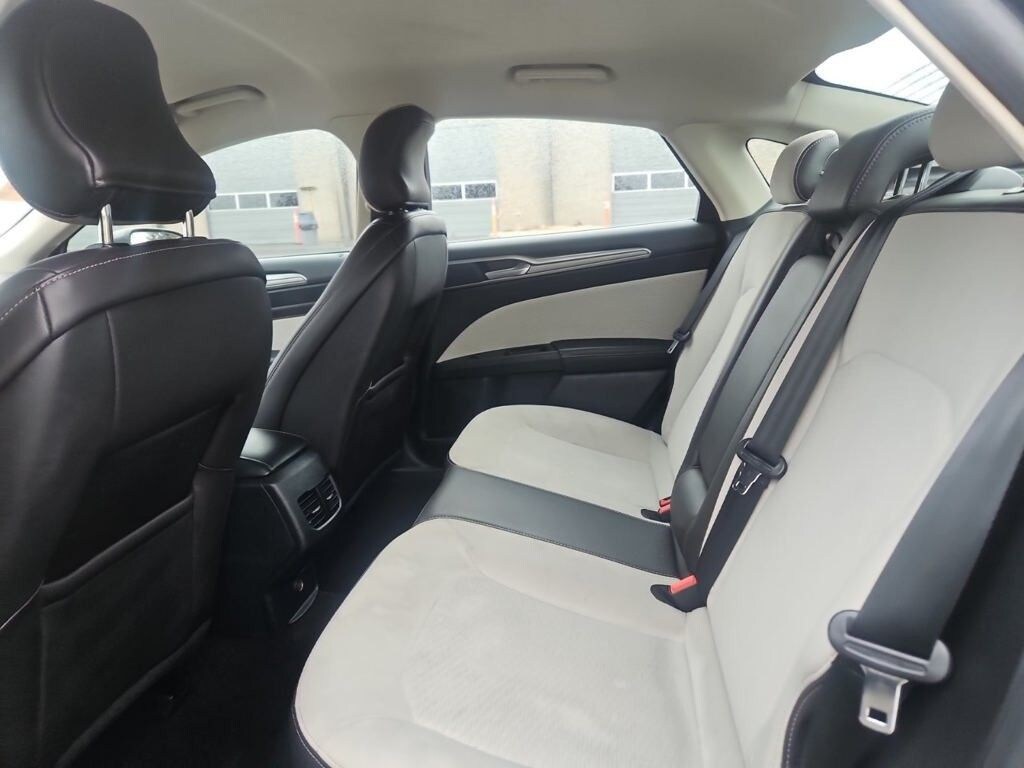 Used 2019 Ford Fusion SE Sedan