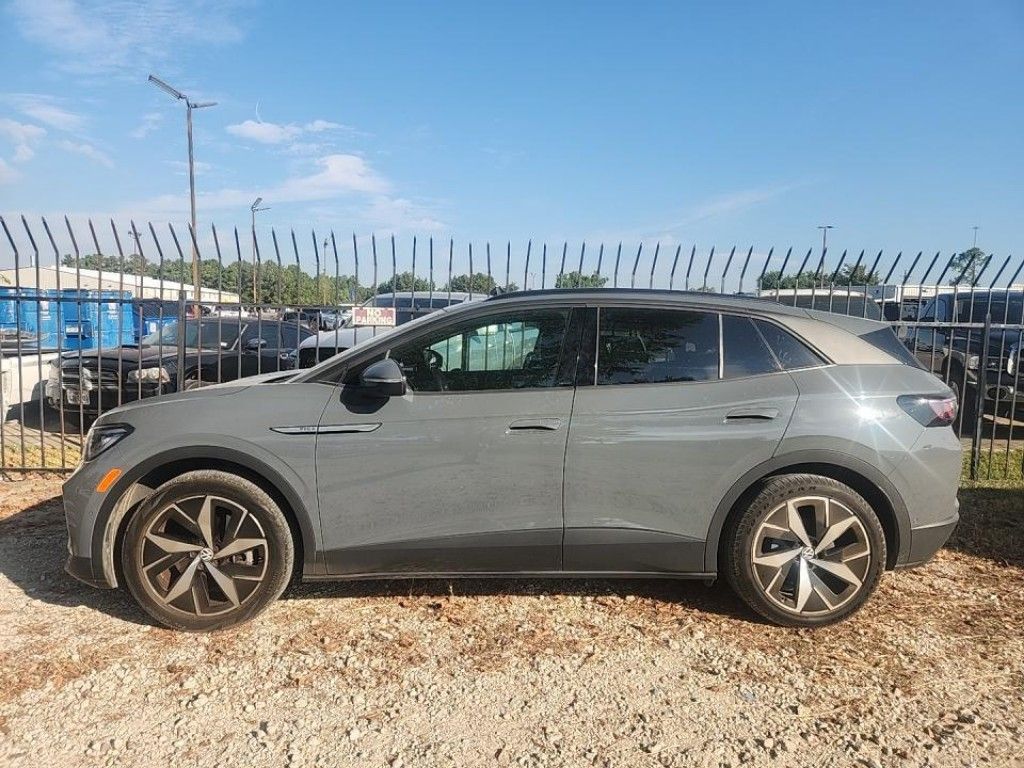 Used 2023 Volkswagen ID.4 PRO S with VIN 1V2VMPE82PC039343 for sale in Marion, IA