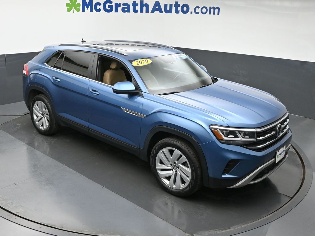 2020 Volkswagen Atlas Cross Sport V6 SE Technology photo 2