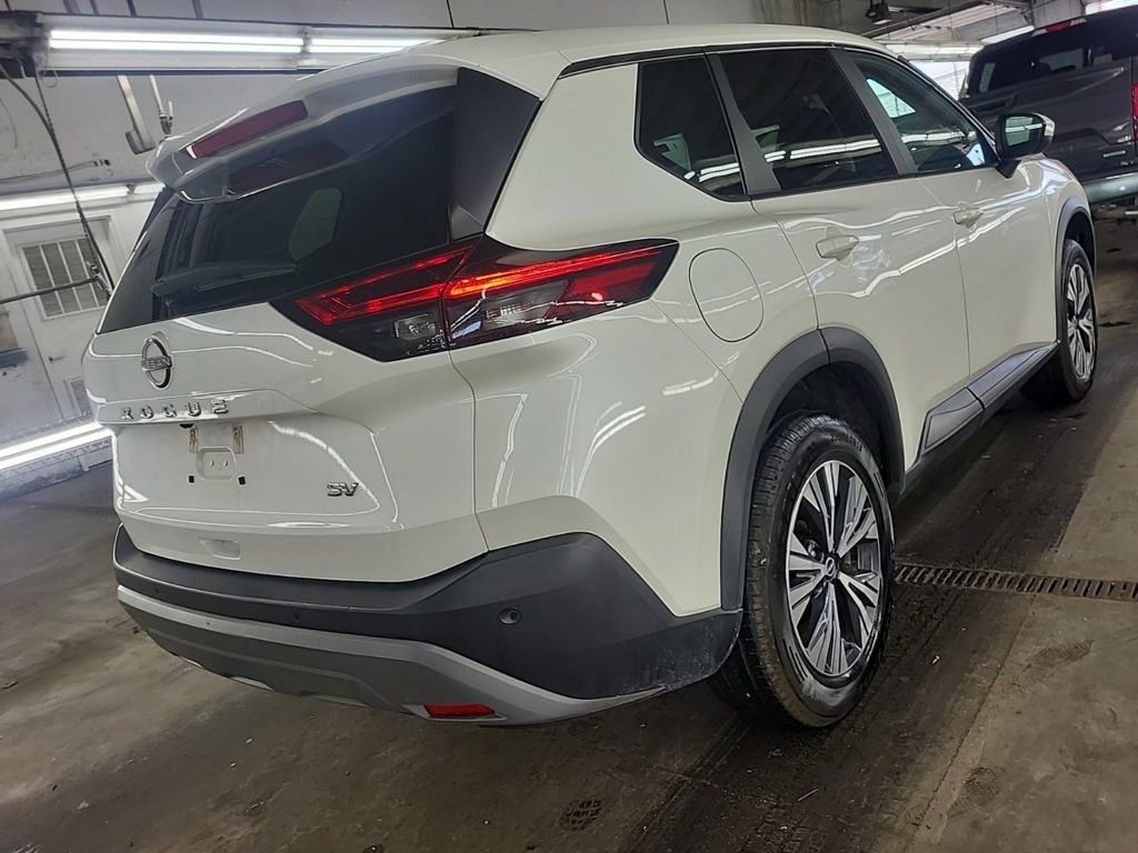 2023 Nissan Rogue SV photo 4