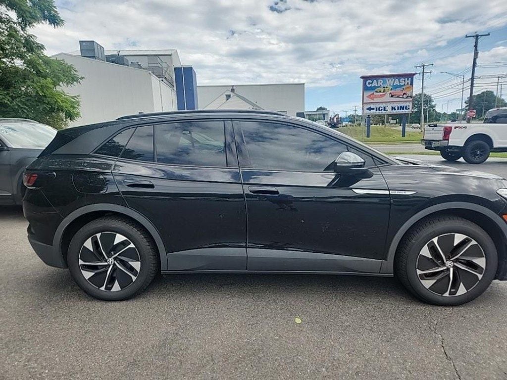 Used 2021 Volkswagen ID.4 PRO S with VIN WVGGNPE21MP057528 for sale in Marion, IA
