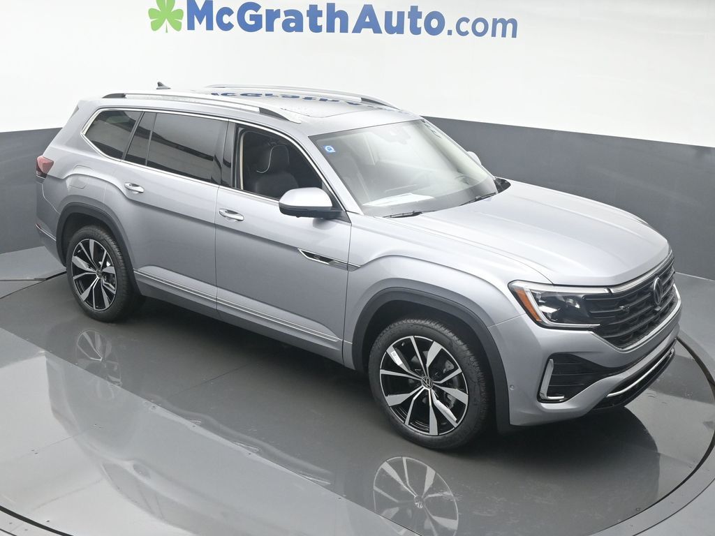2025 Volkswagen Atlas SEL Premium R-Line photo 2