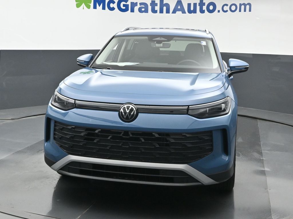 2025 Volkswagen Tiguan SE photo 4