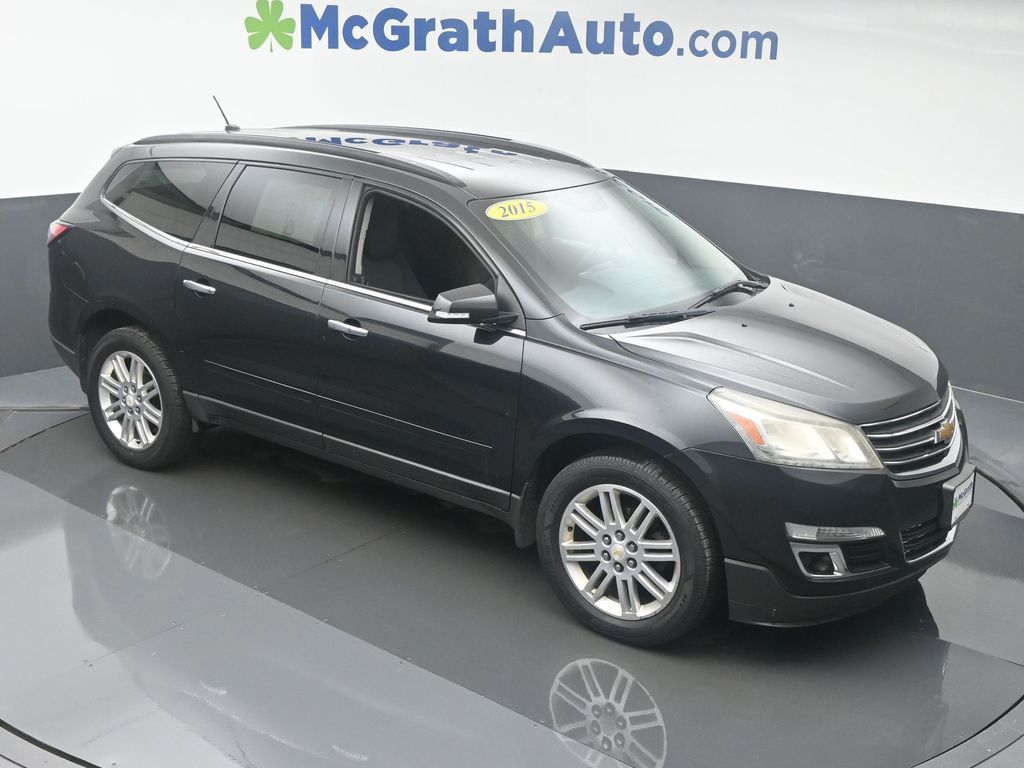Used 2015 Chevrolet Traverse 1LT with VIN 1GNKRGKD2FJ199490 for sale in Marion, IA