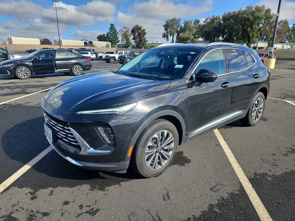 2024 Buick Envision Preferred photo 2