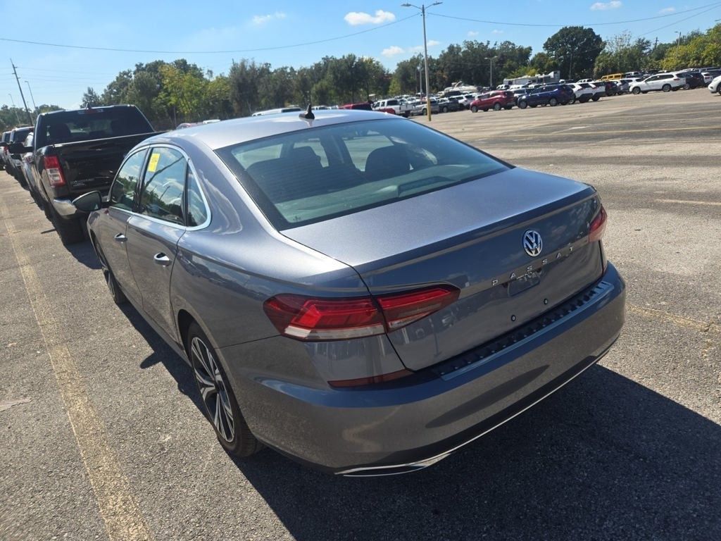 2022 Volkswagen Passat 2.0T SE photo 4