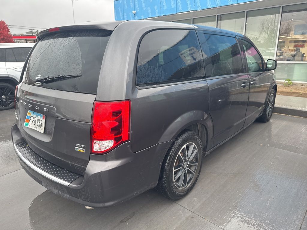 2019 Dodge Grand Caravan GT photo 3