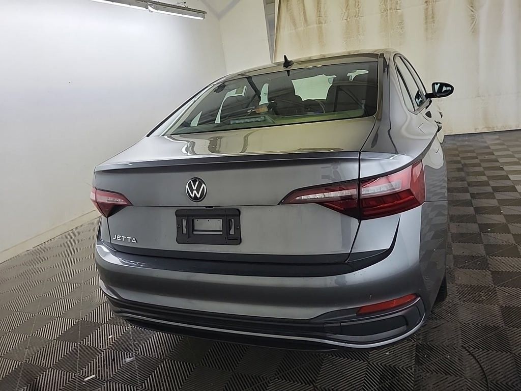 2022 Volkswagen Jetta 1.5T Sport photo 4