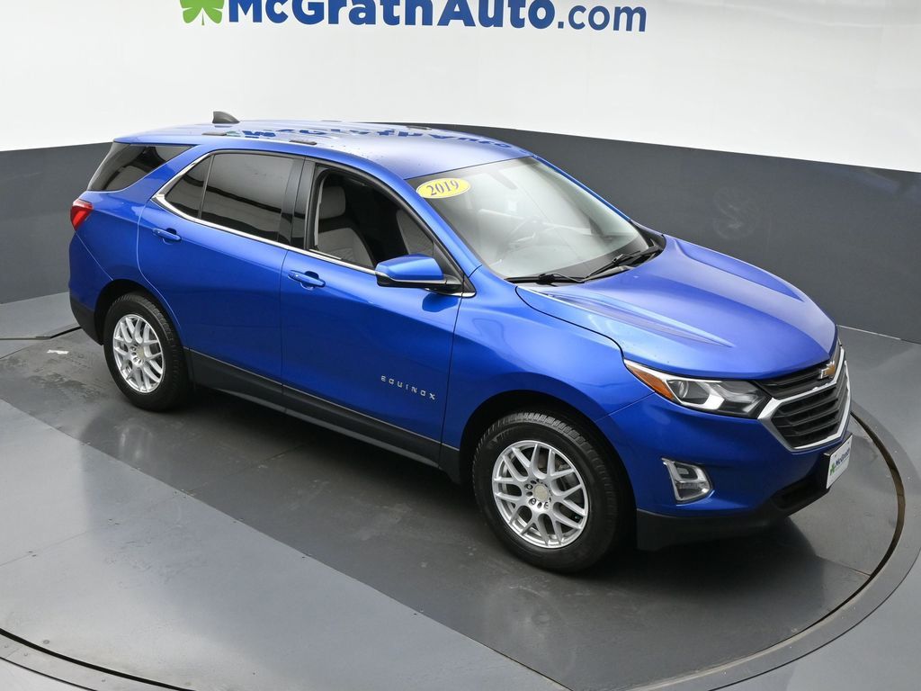 2019 Chevrolet Equinox photo 2