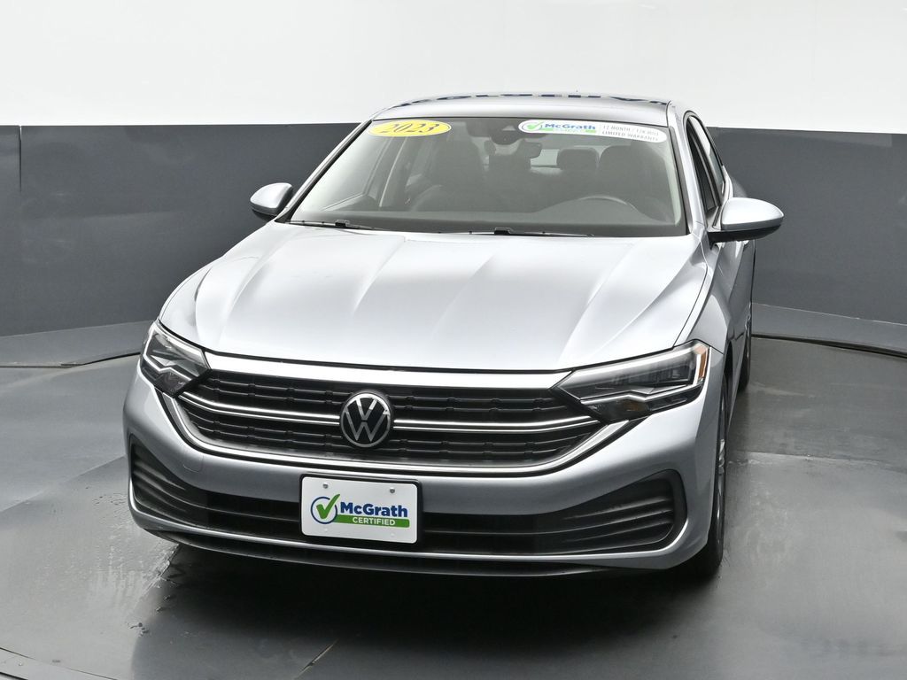 2023 Volkswagen Jetta 1.5T SE photo 3
