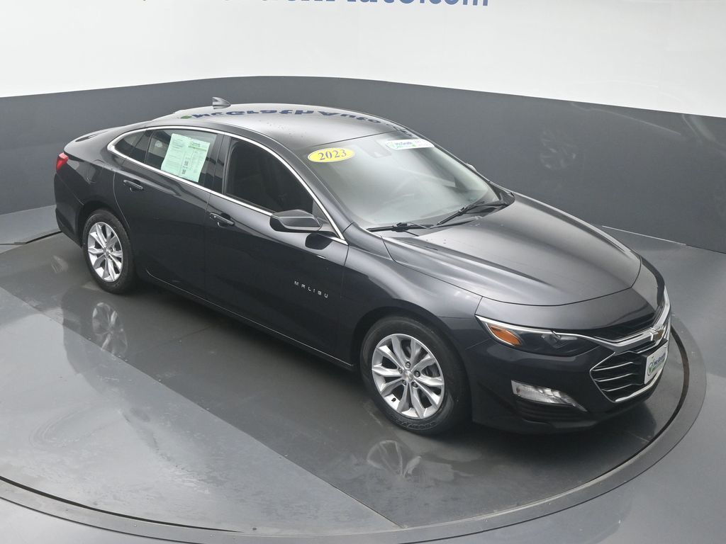 Used 2023 Chevrolet Malibu 1LT with VIN 1G1ZD5ST8PF179257 for sale in Marion, IA