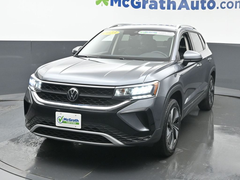2023 Volkswagen Taos SE photo 4