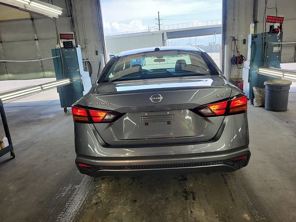 2024 Nissan Altima 2.5 SV photo 3