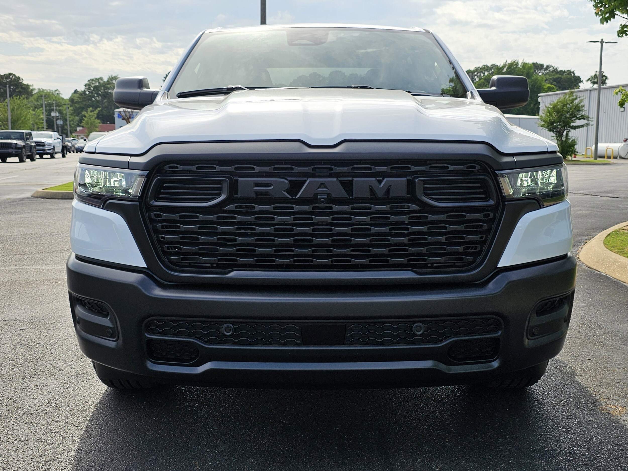 2025 Ram 1500 Tradesman photo 2