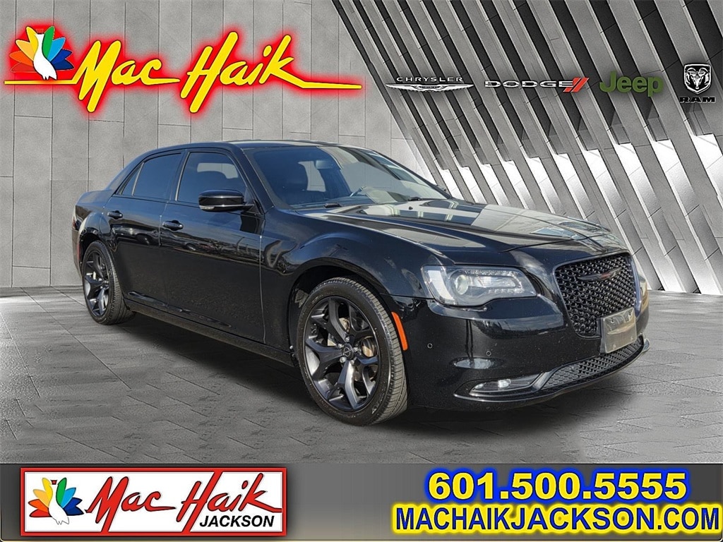 2021 Chrysler 300 S's photo