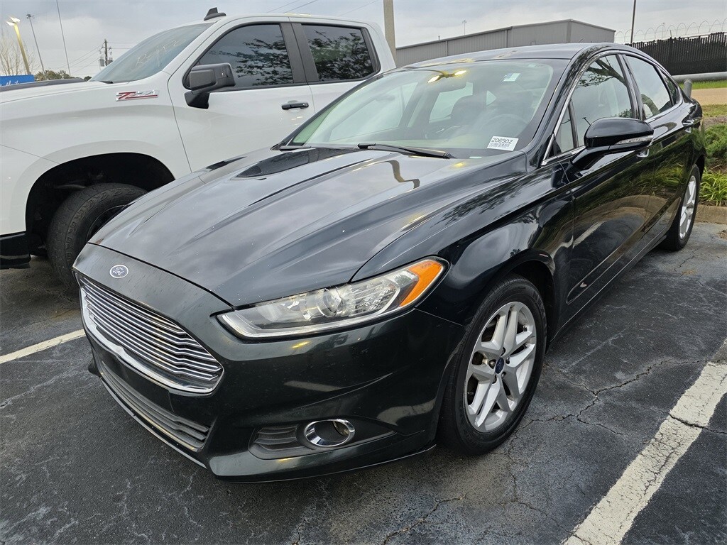 Used 2014 Ford Fusion SE Car