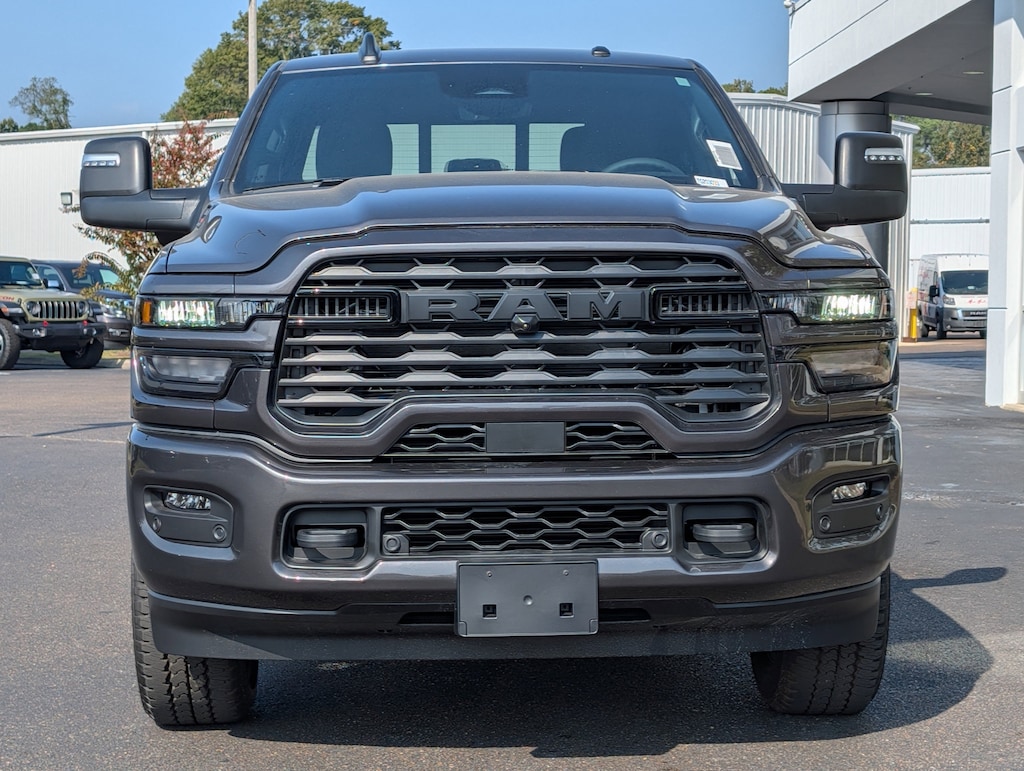 New 2026 Ram 3500 BIG HORN CREW CAB 4X4 8' BOX Pickup