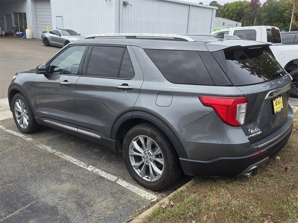 2023 Ford Explorer Limited photo 4