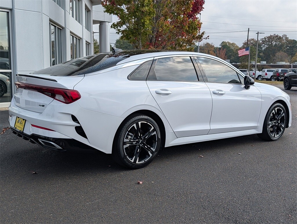 2022 Kia K5 GT-Line photo 4