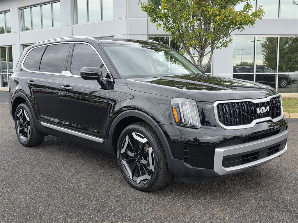 Used 2023 Kia Telluride EX Sport Utility