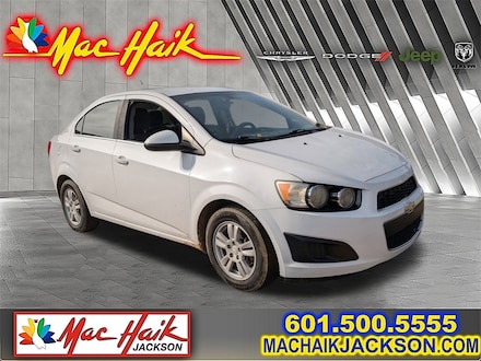 2014 Chevrolet Sonic LT Car