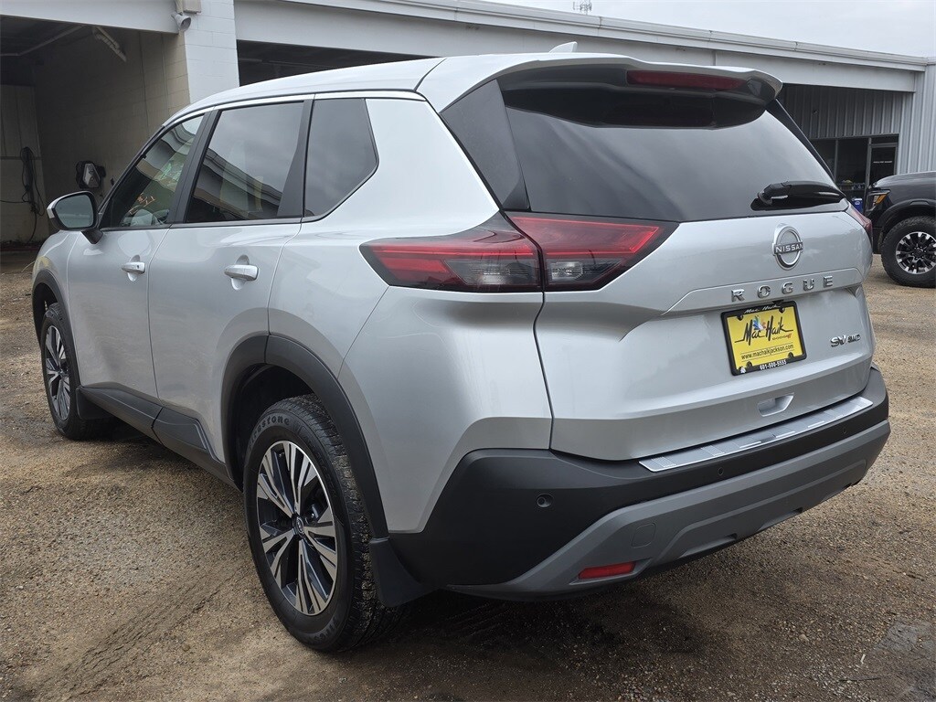 2023 Nissan Rogue SV photo 2