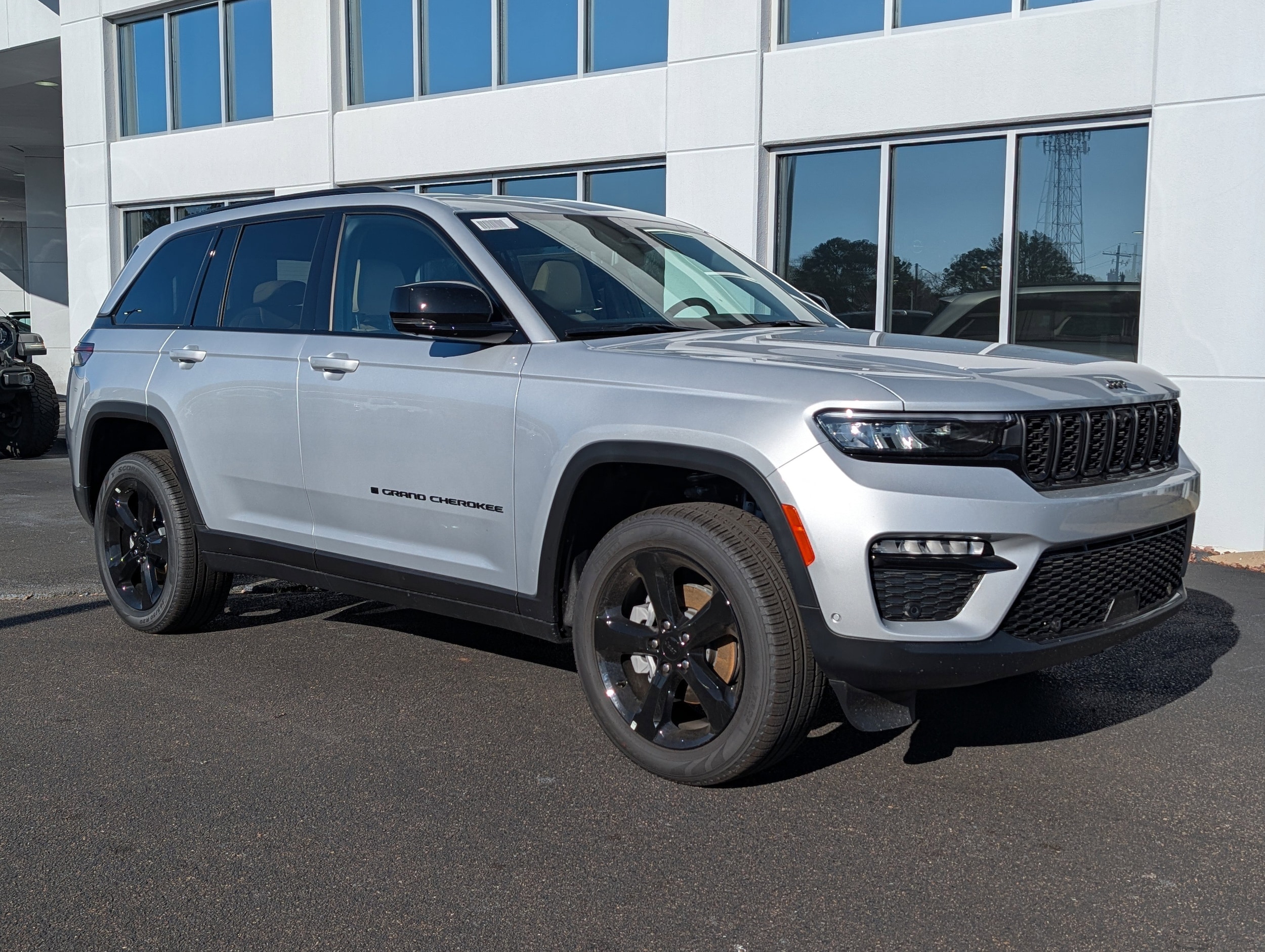 2025 Jeep Grand Cherokee Limited's photo